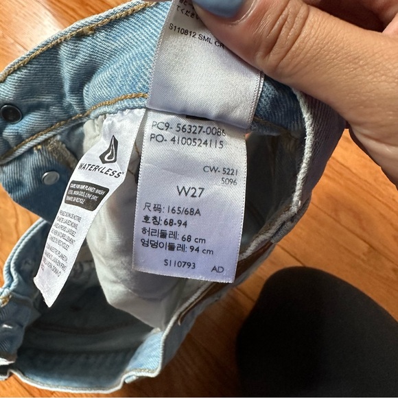 LEVIS SHORTS - Picture 3 of 5